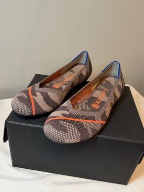 Rothy's Brown and Tan Camo Knit Flats with Orange Accents